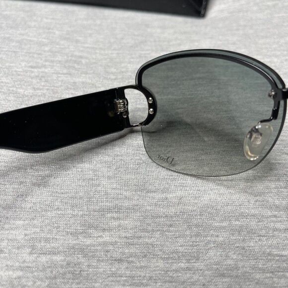 Christian Dior Women\'s Black & Green Gradient Wrap Belt Buckle Logo Sunglasses main image 12
